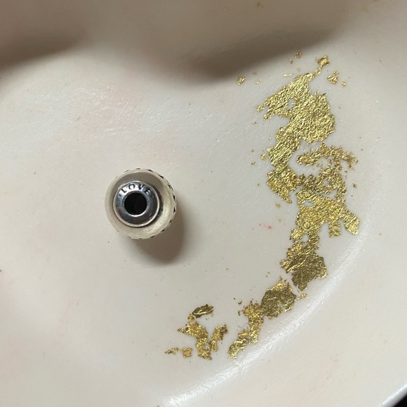 Pandora essence love charm - Picture 3 of 3